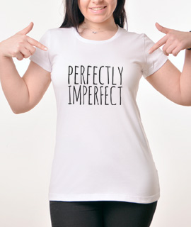 Zenska Rules majica sa natpisom Perfectly Imperfect - Proizvod